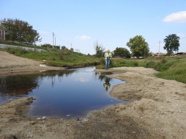 Foto - Bölge halkını isyan ettiren ihmal! Böyle olur CHP'li belediyenin denetlemesi