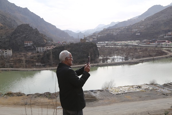 Foto - Bölge sular altında kalacak! Baraj su tutmaya başladı ama onlar ilçeyi terk etmiyor