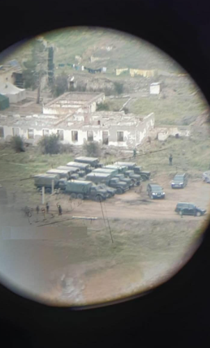 Foto - Bölgede provokasyon, görüntüler dünyaya servis edildi! Keskin nişancılar Aliyev’e kilitlendi