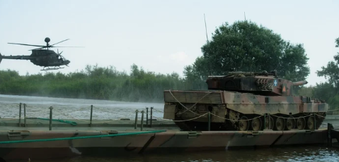 Foto - Bölgede sıcak gelişme! Türkiye'ye saldırmak için kritik nehri tanklarla, helikopterlerle geçtiler