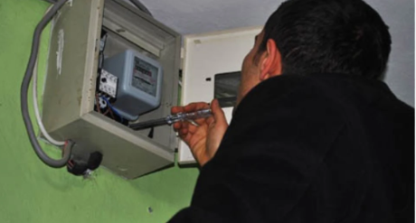 Foto - Bölgedeki çatılar, tarlalar kaçak trafo kaynarken Ak Partili isimden tartışmalı sözler: Haksızlık yapıyor