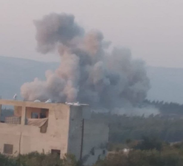 Foto - Bölgeden fotoğraflar geldi! Rusya, füzeyi ateşledi... Savaş uçakları havalandı
