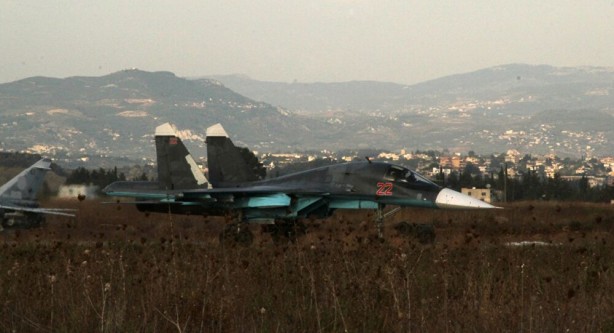 Foto - Bölgeden fotoğraflar geldi! Rusya, füzeyi ateşledi... Savaş uçakları havalandı