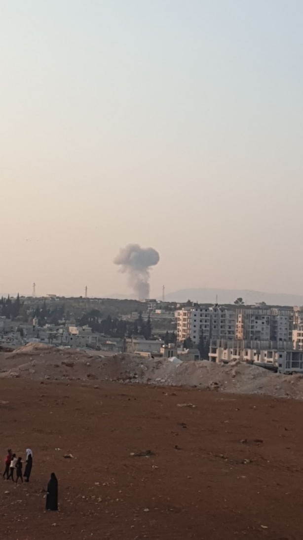 Foto - Bölgeden fotoğraflar geldi! Rusya, füzeyi ateşledi... Savaş uçakları havalandı