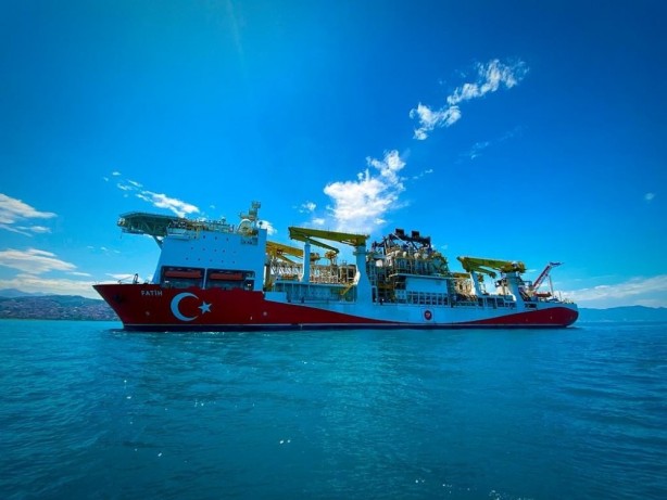 Foto - Bölgeden gaz fışkırıyor! Türk gemisi resmen harekete geçti