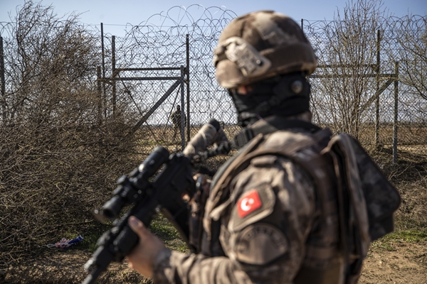 Foto - Bölgeden ilk görüntüler geldi: Özel harekat sınırda