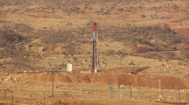 Foto - Bölgeden petrol fışkırıyor! Herkes şaşkın, tankerlerin biri gidip biri geliyor
