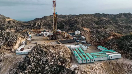 Foto - Bölgeden petrol fışkırıyor! Olay açıklama geldi: Bu beladan kurtulmak istiyoruz