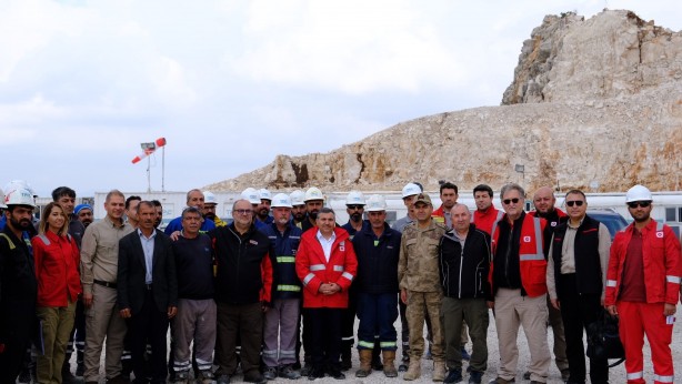 Foto - O ilimizden petrol fışkırıyor! Çıkartılan günlük petrol miktarı herkesi şaşırttı, vali bölgeye gitti