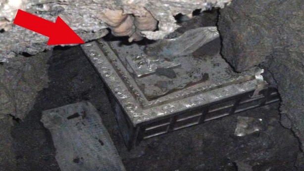 Foto - 'O şehirde dev bir altın rezervi var, topraktan fışkırıyor' dedi ve Türkiye'ye tarihi müjdeyi verdi: Ahit Sandığı orada
