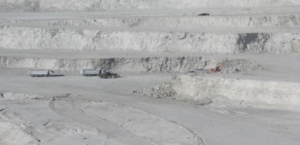 Foto - Bölgenin taşı toprağından petrol fışkırıyor! 'Türkiye'ye her an yeni müjde verebiliriz' diyerek duyurdu