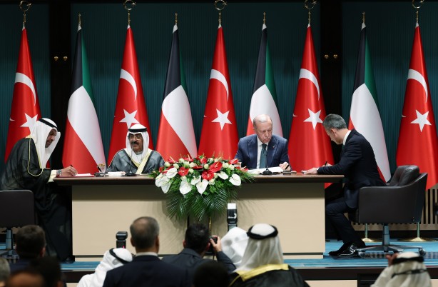 Foto - Bölgesinde güvenli liman olan Türkiye'ye Kuveyt ilgisi! 6 kritik konuda imzalar atıldı