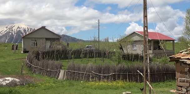 Foto - Bölgeye huzur geri geldi! Bu köyde tam 30 sene sonra oy kullanıldı