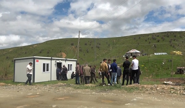 Foto - Bölgeye huzur geri geldi! Bu köyde tam 30 sene sonra oy kullanıldı