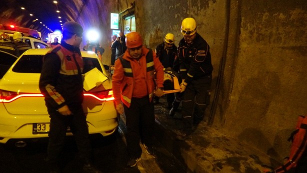 Foto - Bolu Dağı Tüneli'nde hareketli saatler