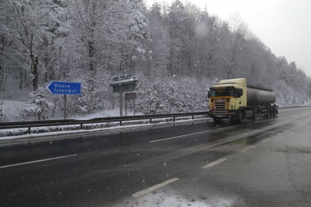 Foto - Bolu Dağı'nda kar yağışı etkisini gösteriyor