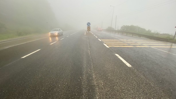Foto - Bolu Dağı'nda sürücüler yolda güçlükle ilerliyor