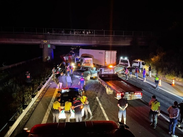 Foto - Bolu Dağı'nda zincirleme kaza!