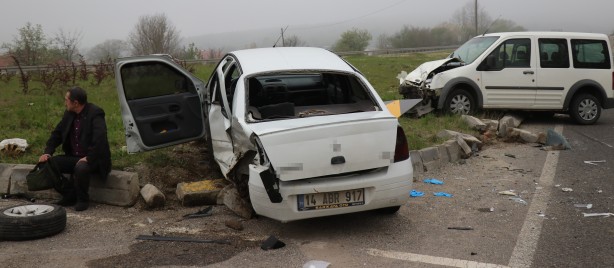 Foto - Bolu’da feci kaza! 2’si ağır 7 yaralı
