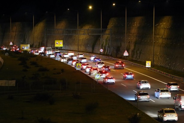 Foto - Bolu'da feci kaza! 3 araç birbirine girdi