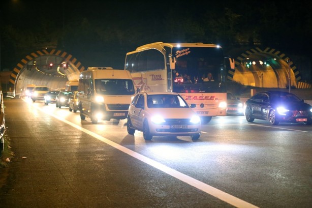 Foto - Bolu'da feci kaza! 3 araç birbirine girdi