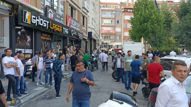 Foto - Bolu'da güpegündüz silahlı çatışma! Ortalık savaş alanına döndü...