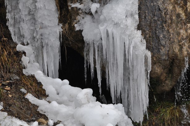 Foto - Bolu'da şelaleler buz tuttu