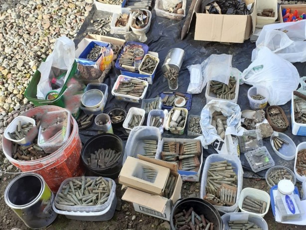 Foto - Polis ekiplerinin takibindeydi! Evinden çıkanlar dehşete düşürdü