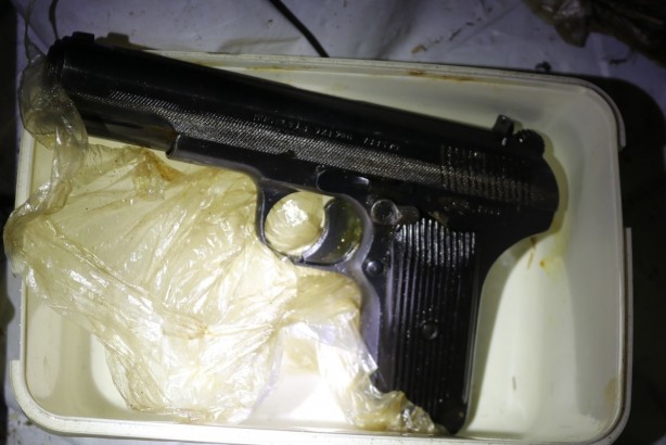 Foto - Polis ekiplerinin takibindeydi! Evinden çıkanlar dehşete düşürdü