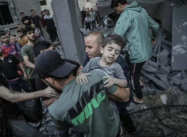 Foto - Bombaların öldürmediği insanlar susuzluktan ölüyor! Gazze Kerbela’ya döndü