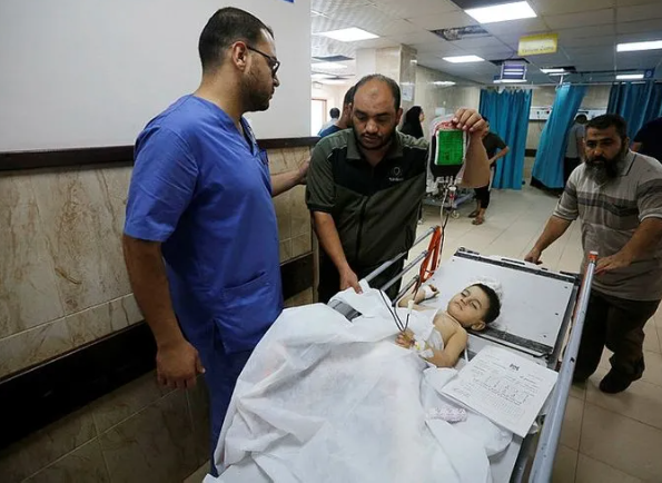 Foto - Bombaların öldürmediği insanlar susuzluktan ölüyor! Gazze Kerbela’ya döndü