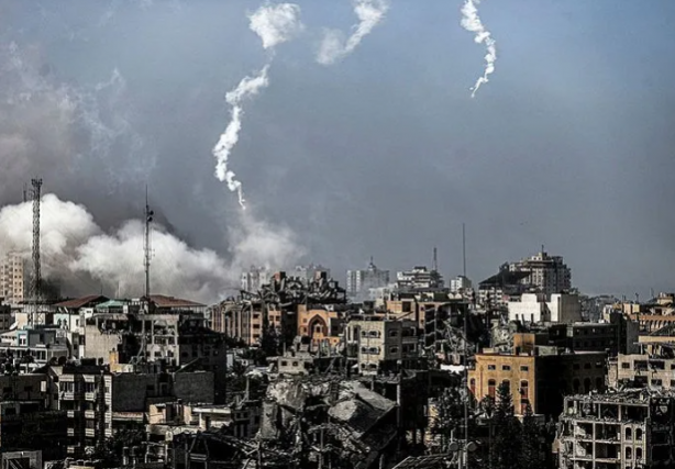Foto - Bombaların öldürmediği insanlar susuzluktan ölüyor! Gazze Kerbela’ya döndü