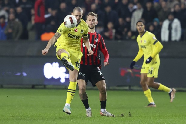 Foto - Bonucci ilk maçında yaptı yapacağını! Hareketi olay oldu, Bonucci son kararını Türkiye'ye ilan etti: Gündem olacak çıkış