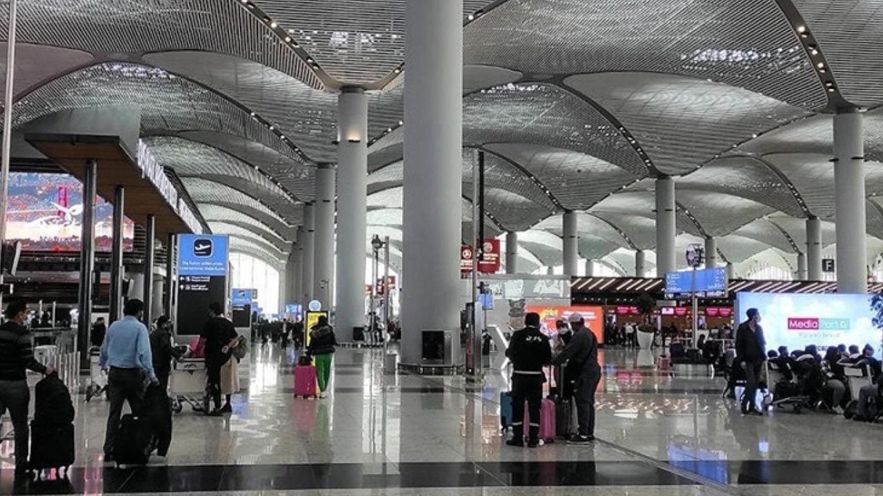 Foto - Booking, Expedia ve Airbnb gibi platformlara yeni kurallar... Nadir Alparslan: Denetime bağlıyoruz