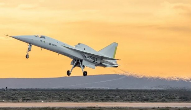 Boom XB-1 süpersonik ses hızını aşmak için izni aldı
