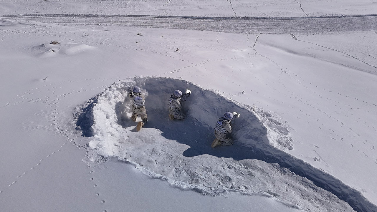 Foto - Bordo Bereliler'in zorlu eğitimi