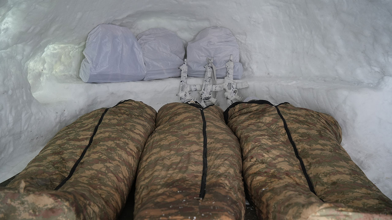 Foto - Bordo Bereliler'in zorlu eğitimi