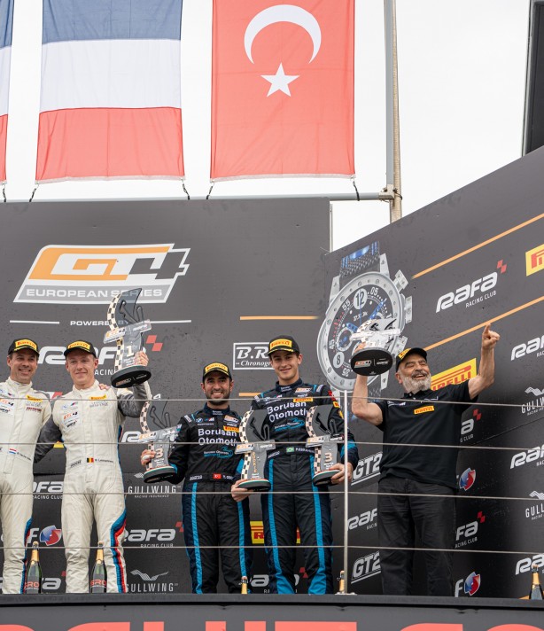 Foto - Borusan Otomotiv Motorsport’tan (BOM) İtalya’da büyük gurur!