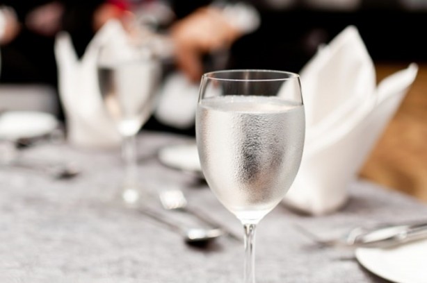 Foto - Boş mideye 4 bardak su içerseniz...