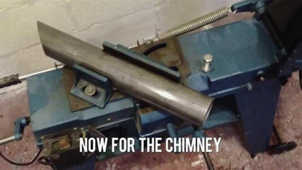 Foto - Boş varilden barbekü yaptı!