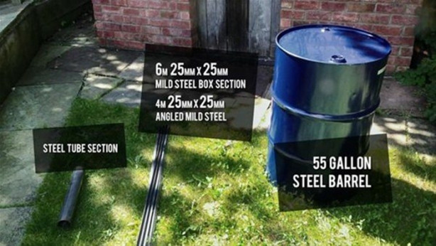 Boş varilden barbekü yaptı!