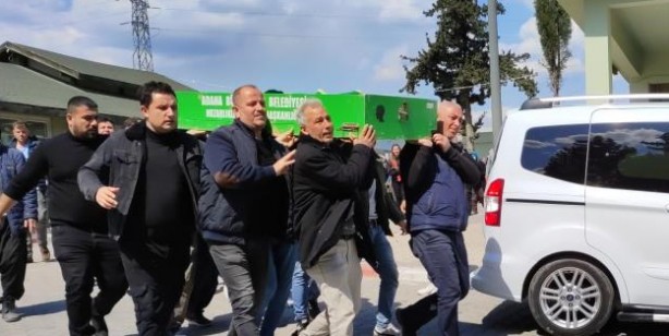 Foto - Boşanmak istediği kocasının öldürdüğü kadın, son yolculuğuna uğurlandı