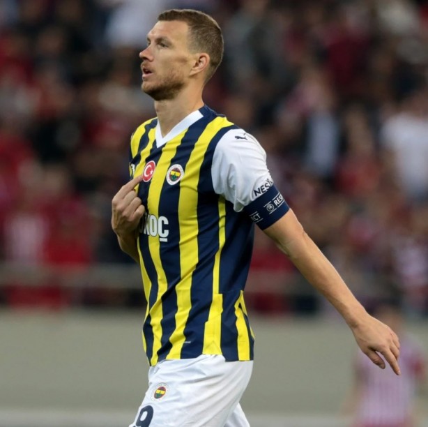 Foto - Bosnalı Dzeko Yunan’ı kudurttu