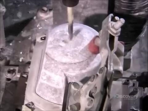 Foto - Bowling topları işte böyle yapılıyor