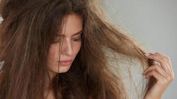 Foto - Boyadan yıpranmış saç uçlarını bir anda yenilemenin formülü: oraya uygulayan şoka uğradı! Saç fışkıracak