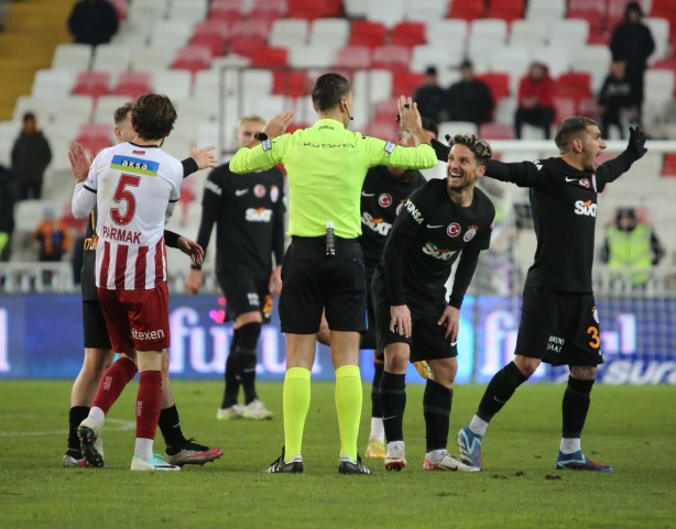 Foto - Boykot çağrısı yapmaya başlamışlar gibi… Kötü haber geldi! Her yerden kriz fışkırıyor: