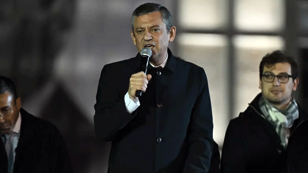 Foto - Boykot ihaneti pahalıya patladı! Özgür Özel'e anket şoku