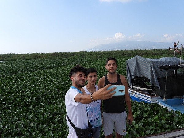 Foto - Boyları 1 metreyi buldu! Asi Nehri'ni esir aldılar