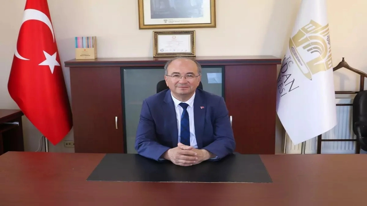 Foto - Böyle alçaklık görülmedi! CHP’li belediye başkanından "alkollü cuma mesajı" skandalı