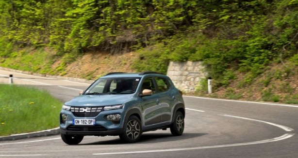 Foto - Böyle araç görülmedi! 200 kilometrede 20 TL yakıyor, duyan inanamıyor ama Türkiye'de satışta